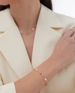 Pulseira Solene com pérola e cristais multicoloridos em prata banhada a ouro - Image 3